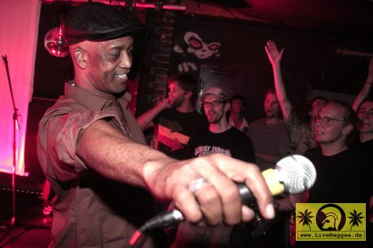 U Brown (Jam) with Fireclap Sound - Turmbuehne Kassablanca, Jena 12. August 2011 (10).JPG